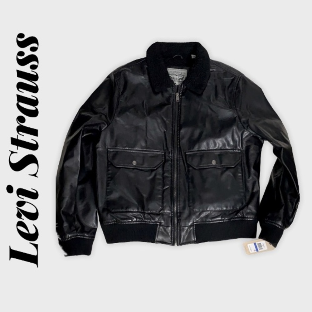 Levi Strauss bomber jacket 💕